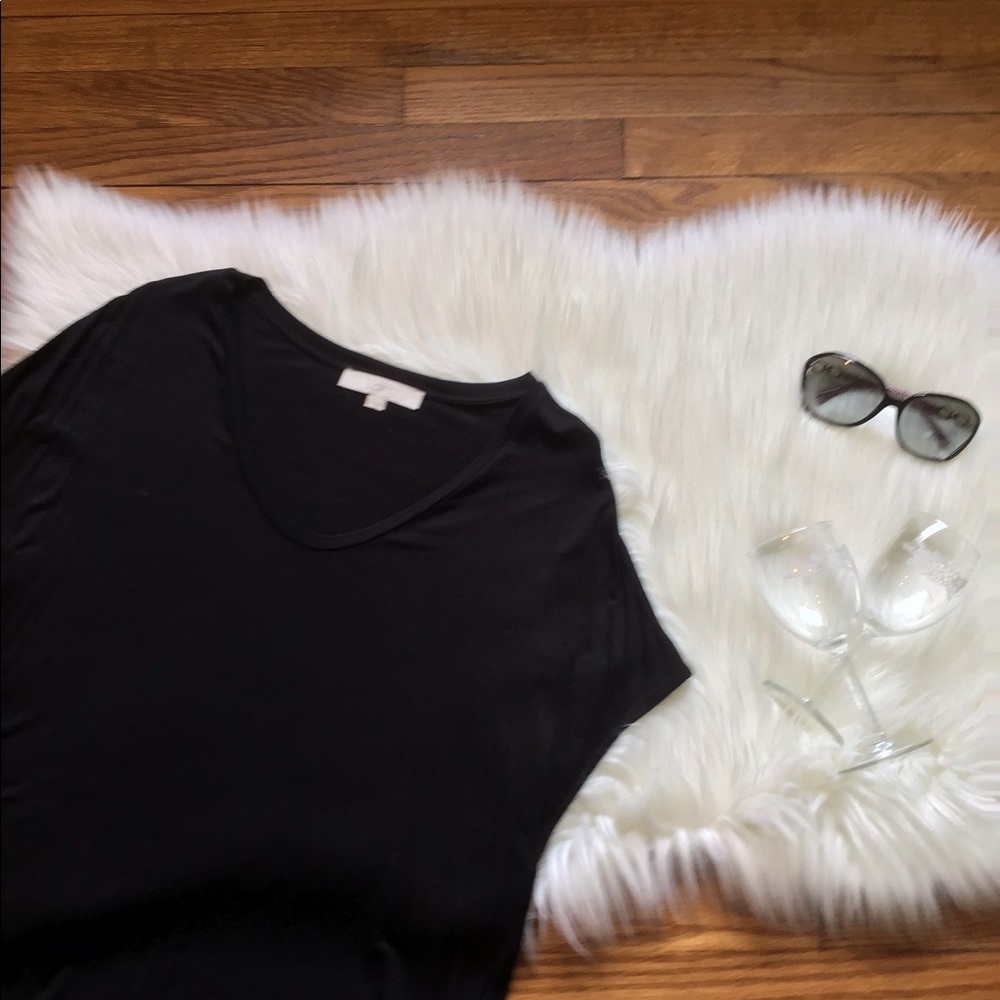 LOFT Sleeveless Tunic in Black